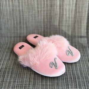 Victoria Secret Pink Fuzzy Women's Slippers